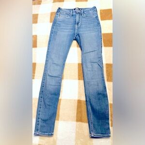 Hollister Women’s Skinny Jeans – Size 0S, W24 L26, Classic Fit